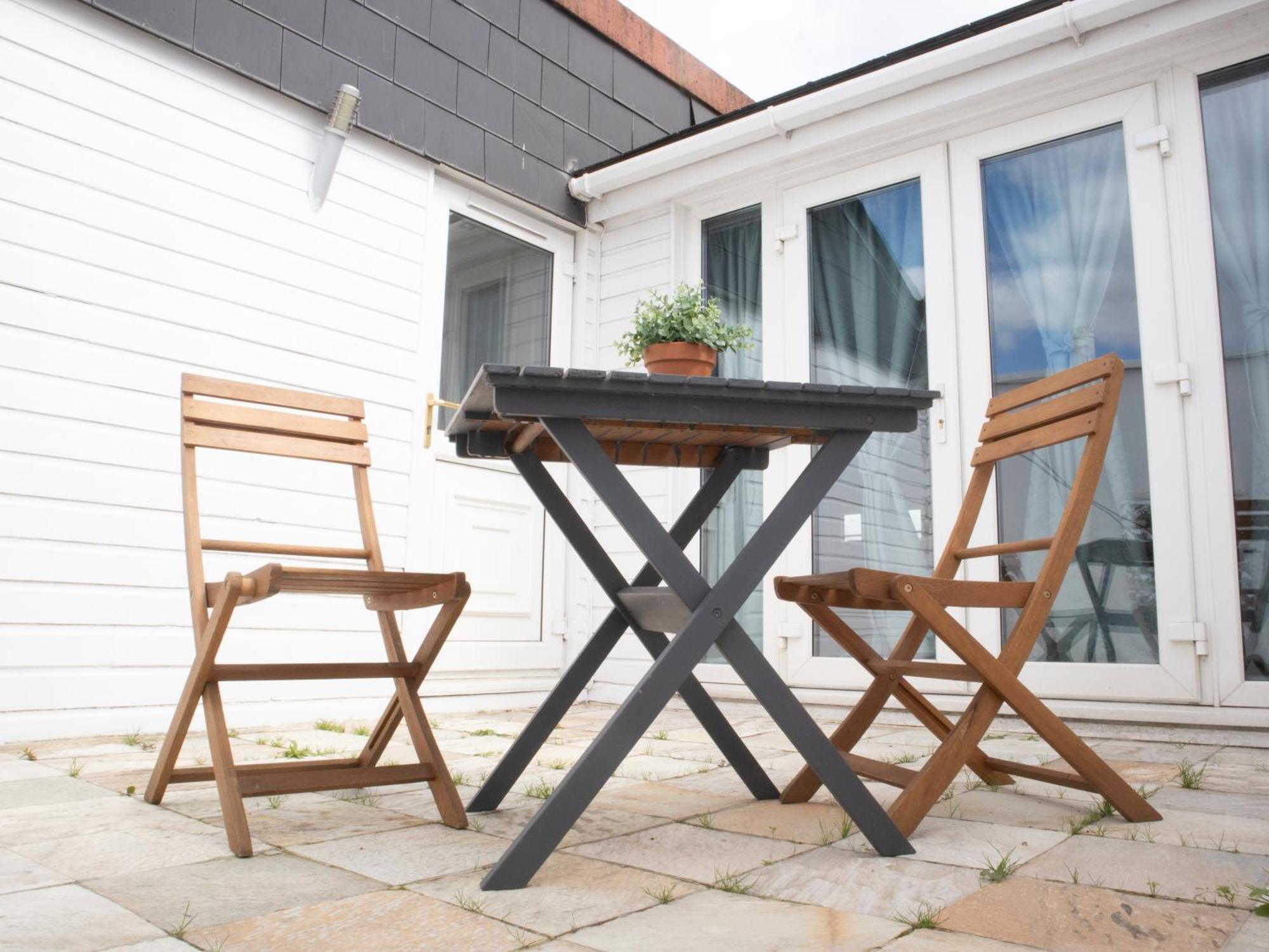 Apartment Bright Private Terrace - Free Private Parking - Tv - Wifi - Netflix Croydon
