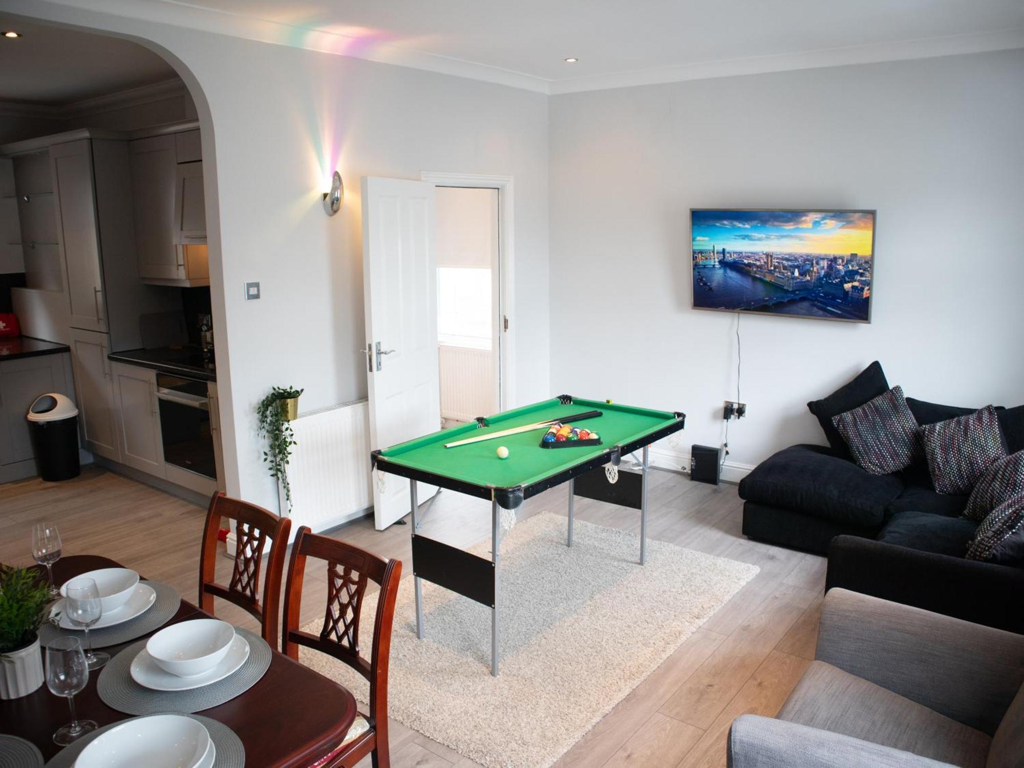 Bright Private Terrace - Free Private Parking - Tv - Wifi - Netflix *