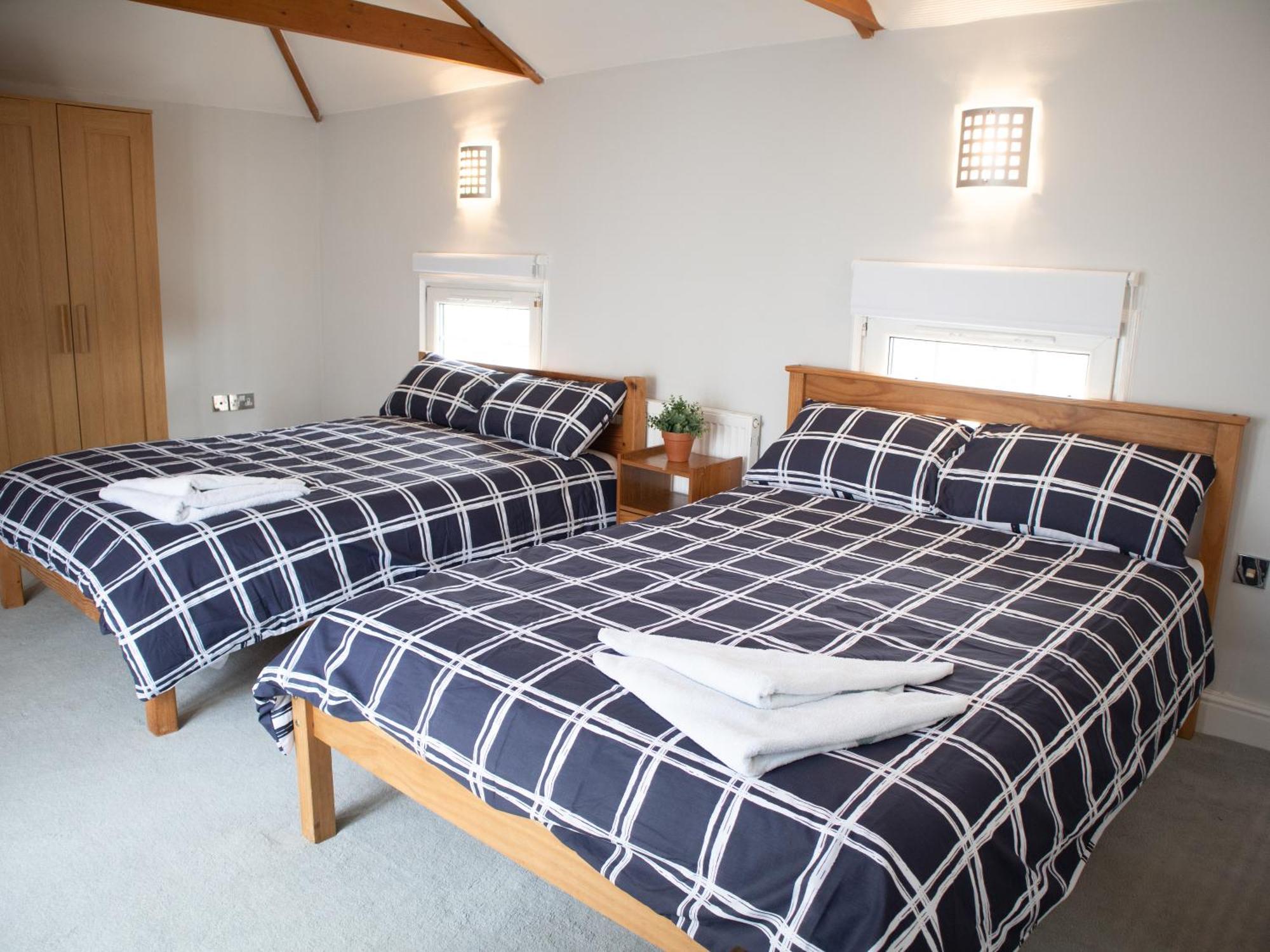 Bright Private Terrace - Free Private Parking - Tv - Wifi - Netflix Croydon